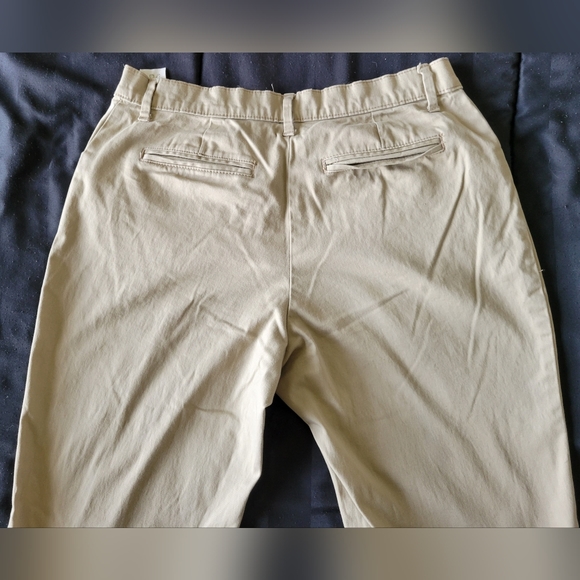 Lee Relaxed Fit Khaki Pants Size 8 NWOT - Picture 5 of 7